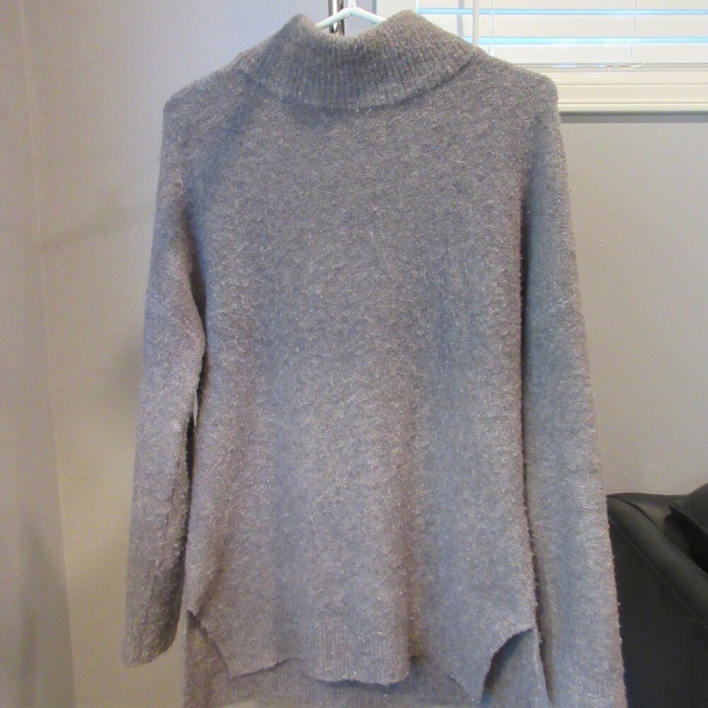Abercrombie & Fitch Oversized Turtleneck